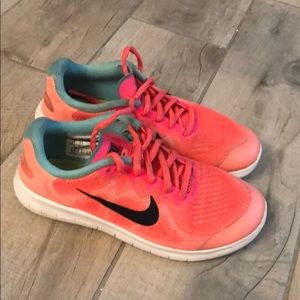 Nike free run girls